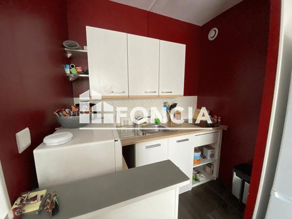 Location Appartement 2 pièces 37.6 m² - 16 AVENUE FRANCIS BOUET Cholet 49300