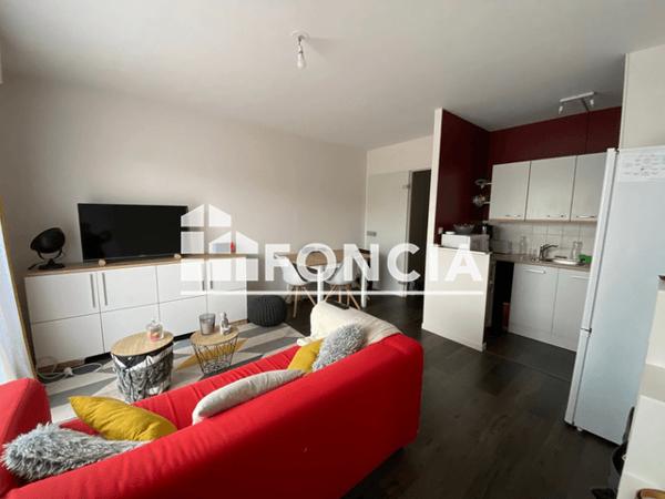 Location Appartement 2 pièces 37.6 m² - 16 AVENUE FRANCIS BOUET Cholet 49300