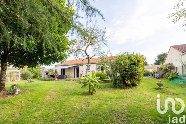 Maison 4 pièces de 97 m² à Le Pellerin (44640)