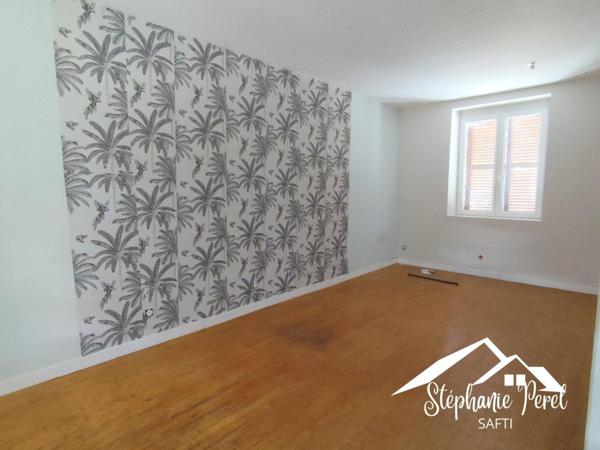 Maison rénovée à La Courtine – Espace, confort et finitions à personnaliser !