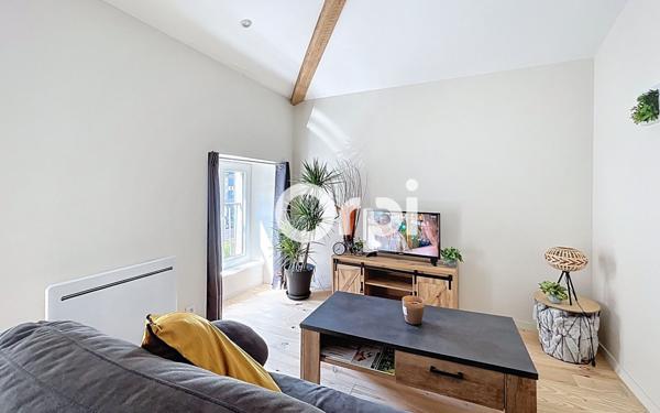 Immeuble à vendre    8 pièces • 245 m2 Massiac