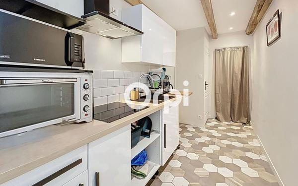 Immeuble à vendre    8 pièces • 245 m2 Massiac