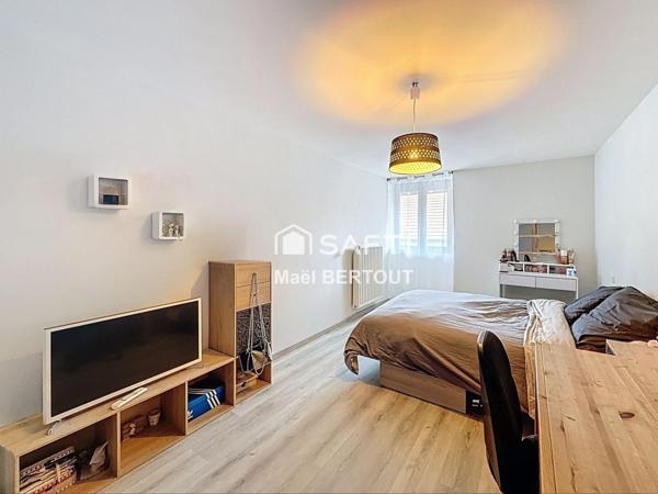 Maison spacieuse à Corbonod, un potentiel unique à saisir!