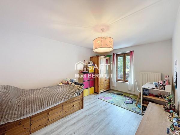 Maison spacieuse à Corbonod, un potentiel unique à saisir!