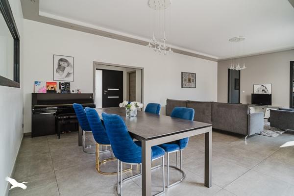 Maison à vendre |  Brignais |  6 pièces | 220 m²