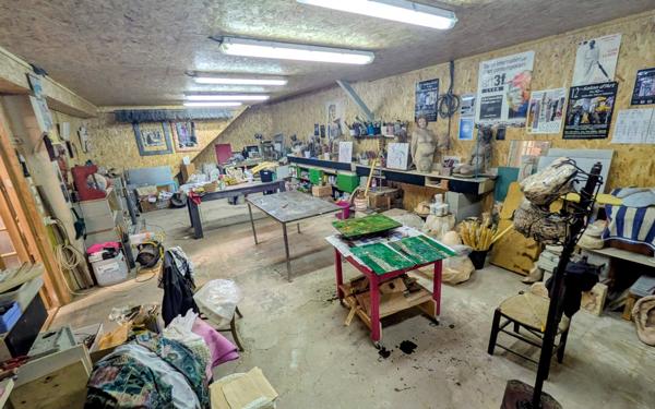 Maison à vendre    9 pièces •  Malissard