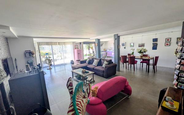 Maison à vendre    9 pièces •  Malissard