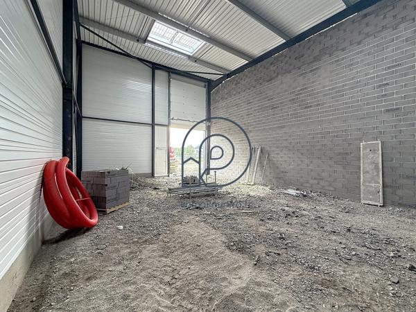 Wattrelos – La Lainière | Cellule neuve 353 m² à 1 000 € HT/m² | Baisse de prix | Disponible immédiatement