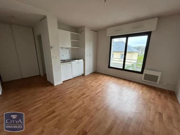 Appartement à louer 1 pièce 25.14m² Laval (53000)