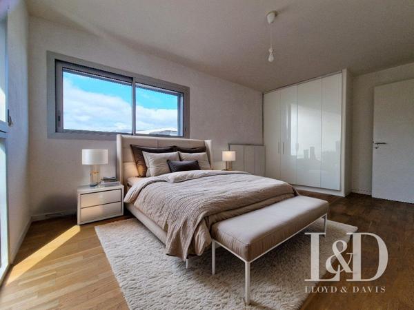 BORDEAUX CHARTRONS - Appartement 3 pièces de 75 m² avec parking