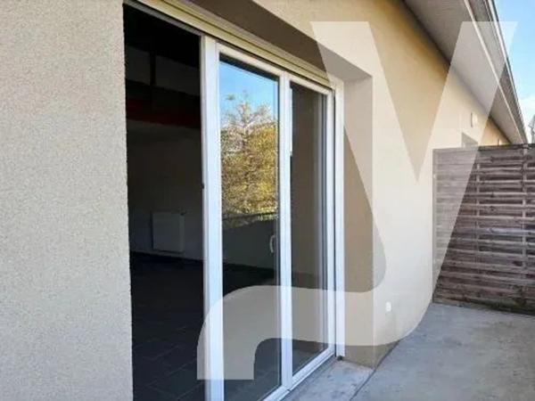 LÉOGNAN | Duplex avec mezzanine et 2 places de parking - 33850 Léognan - Réf 87499215