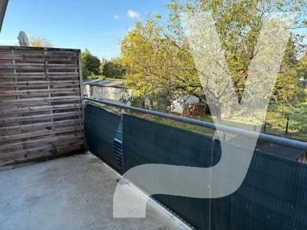 LÉOGNAN | Duplex avec mezzanine et 2 places de parking - 33850 Léognan - Réf 87499215