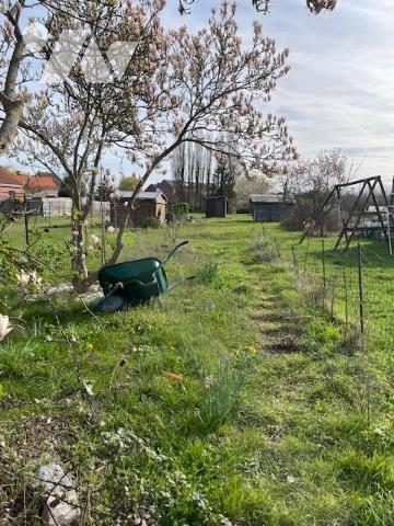 ESTAIRES MAISON 3 CHS JARDIN