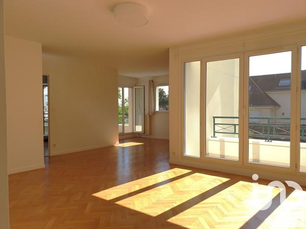 Appartement 5 pièces de 95 m² à Antony (92160)