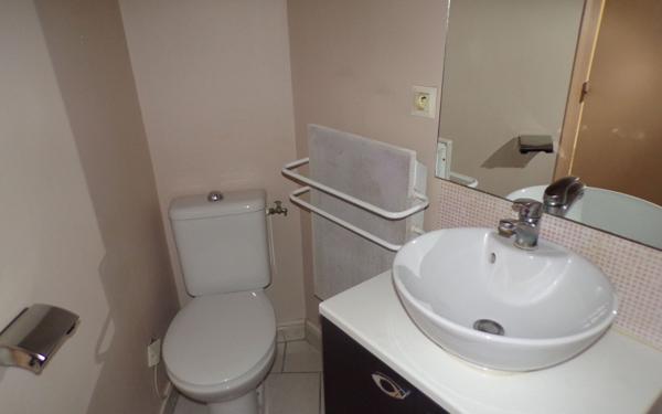 Appartement à vendre    2 pièces • 37,48 m2 La Tour-d'Aigues