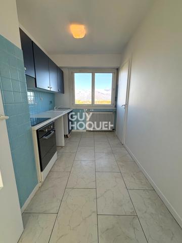 APPARTEMENT À LOUER DE 4 PIÈCES DE 90,83 M²