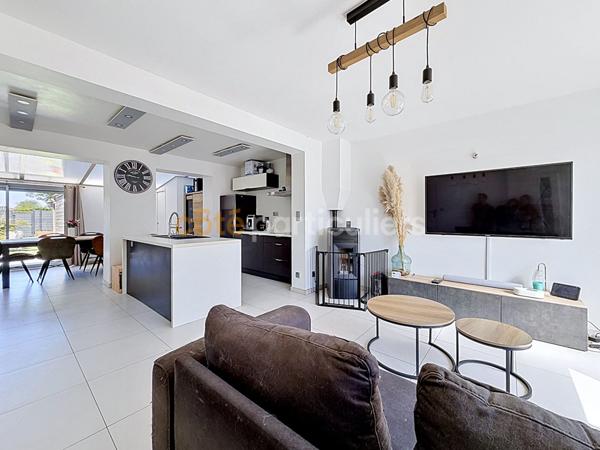 Vente Maison100 m² - 5 Pièces - ARMENTIERES (59280)