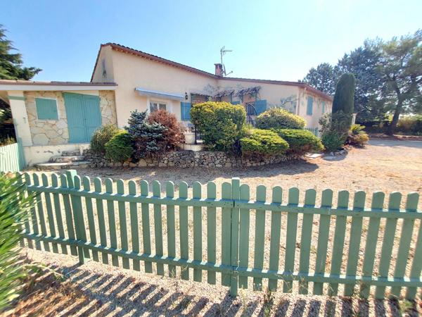 Superbe propriété de 182 m² avec piscine lagon et dépendance