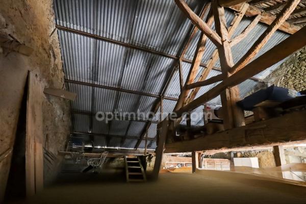 Maison de Village de 142 m² - 6 pièces - 4 chambres - Grange / Gararge - sur parcelles de 1935 m² - MAGNAC LAVAL (87190)