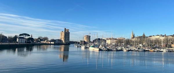 Fonds de commerce à vendre LA ROCHELLE (17) Restaurant centre-ville, Belles prestations, affaire clés en mains