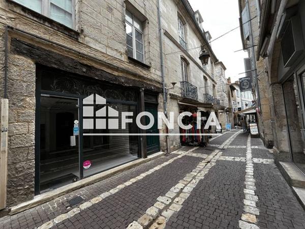 Location Local commercial 1 pièce 91.57 m² - 36 RUE LIMOGEANNE Perigueux 24000