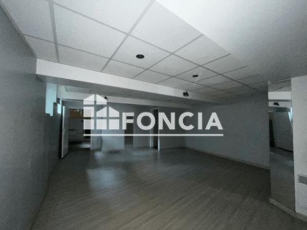 Location Local commercial 1 pièce 91.57 m² - 36 RUE LIMOGEANNE Perigueux 24000