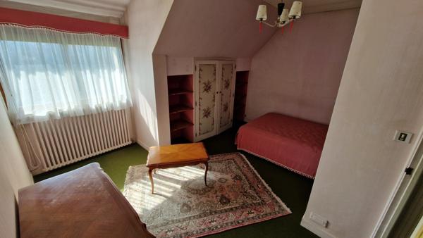 Maison 9 pièces - 319 m²