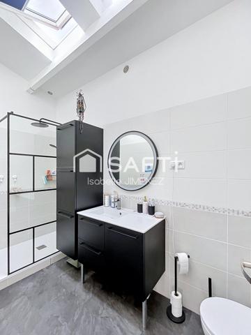 100 m2 , 4 chambres, 2 salle de douches, garage, terrasse, jardin