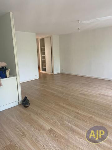 Location appartement Saintes : 780 € - AJP Immobilier Saintes