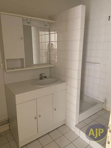 Location appartement Saintes : 780 € - AJP Immobilier Saintes