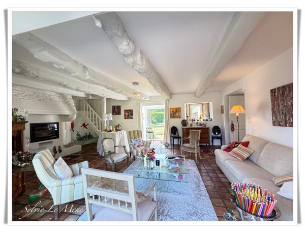 À vendre : Propriété d’exception en plein centre-ville de Pontivy – 5 chambres – Jardin clos – Aucun vis-à-vis