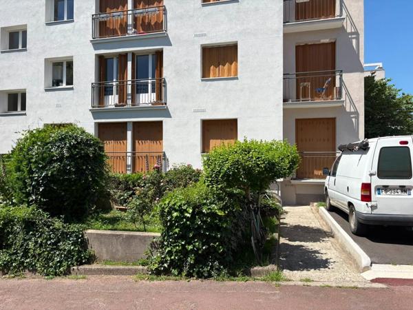 Appartement T3 + 2 CAVES + BOX FERME