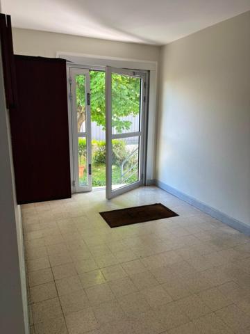 Appartement T3 + 2 CAVES + BOX FERME