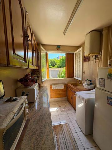 Appartement T3 + 2 CAVES + BOX FERME