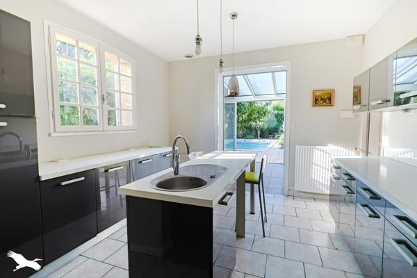 Maison à vendre 296 500 € Lamonzie-Saint-Martin 7 p 185 m² DPE E