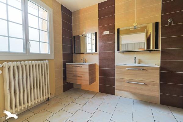 Maison à vendre 296 500 € Lamonzie-Saint-Martin 7 p 185 m² DPE E