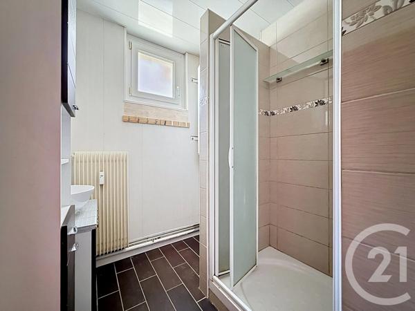 Appartement F4 à vendre  4 pièces - 63,23 m 2   MONTBELIARD  - 25