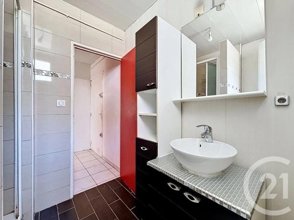Appartement F4 à vendre  4 pièces - 63,23 m 2   MONTBELIARD  - 25