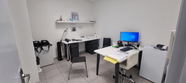 Local commercial Blois 163 m2 divisible blois zone franche