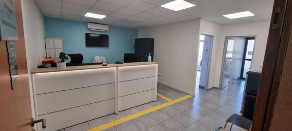 Local commercial Blois 163 m2 divisible blois zone franche