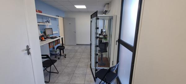 Local commercial Blois 163 m2 divisible blois zone franche