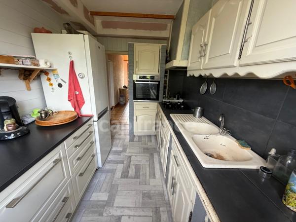 Maison à vendre 8 pièces UZER (65)