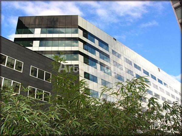 Bureaux à louer Euralille - 509 m² en étage élevé avec parking, emplacement stratégique gare TGV