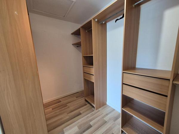 TRES BELLE MAISON ARCHITECTURALE de 180 m2 - 7 pièces-  dans le Morbihan (10 min de Lorient - 5 min de Lanester)