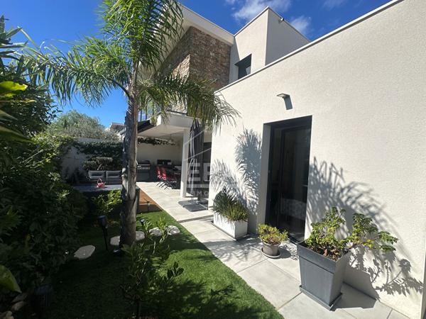 Maison moderne 5 pièces à vendre à Perpignan "Mas Roca"