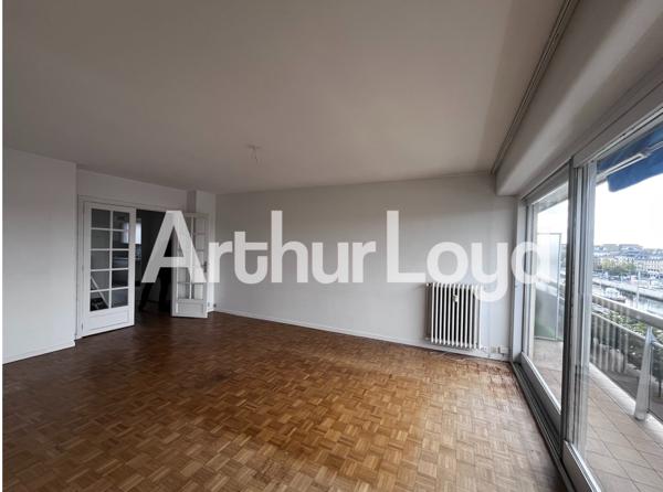 Bureaux - À Louer - Caen