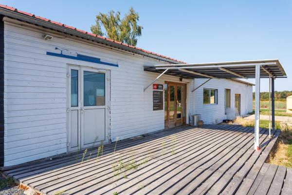 Local Commercial / Artisanal 475 m2 à vendre DIGOIN (71), accès direct RCEA et A 89 à 3 min