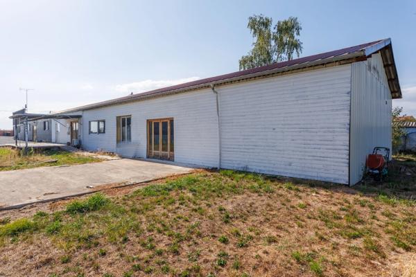 Local Commercial / Artisanal 475 m2 à vendre DIGOIN (71), accès direct RCEA et A 89 à 3 min