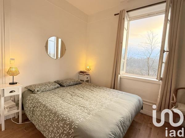 Maison traditionnelle 10 pièces de 207 m² à Tassin-la-Demi-Lune (69160)