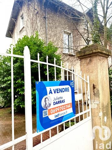 Maison traditionnelle 10 pièces de 207 m² à Tassin-la-Demi-Lune (69160)